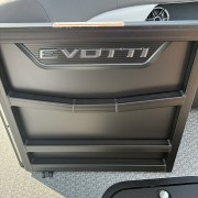 2027 Evotti 525CS - Black/Silver